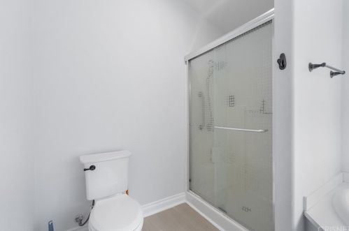 20049 Northcliff Dr, Santa Clarita CA  91351-5792 exterior