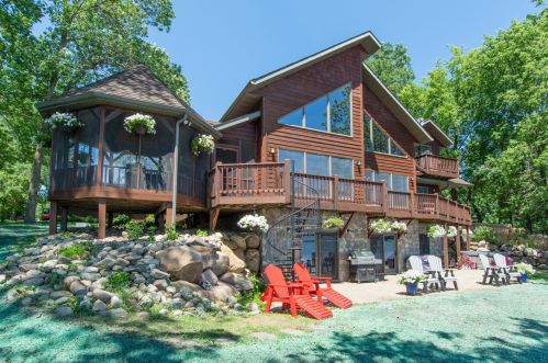 8784 Mogensen Shores Rd, Brainerd MN  56401-1384 exterior