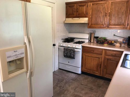 103 Spruce Blvd, Browns Mills NJ  08015-3842 exterior