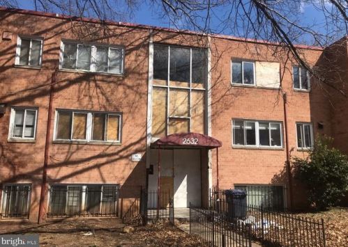 2632 Wade Rd, Washington, DC 20020-5905