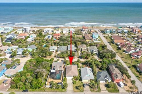 2725 Daytona Ave, Flagler Beach, FL 32136-4096
