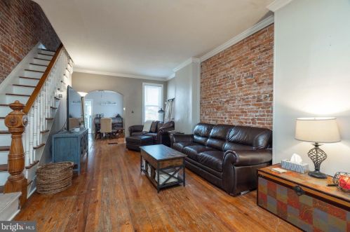 911 Clayton St, Wilmington DE  19805-5306 exterior