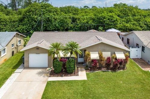 9375 1st Pl, Boca Raton, FL 33428-4547
