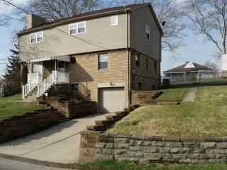 4560 Georgekay Rd, Pittsburgh, PA 15207-1226