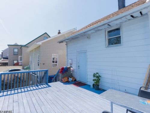 242 11th St, Paterson NJ  07508-2012 exterior