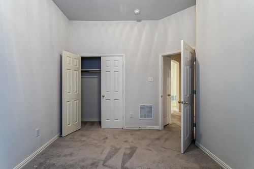 3609 Sutters Way, Lewisville TX  75022-2941 exterior
