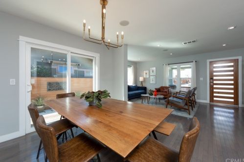 324 Grand Ave, Long Beach CA  90814-2738 exterior