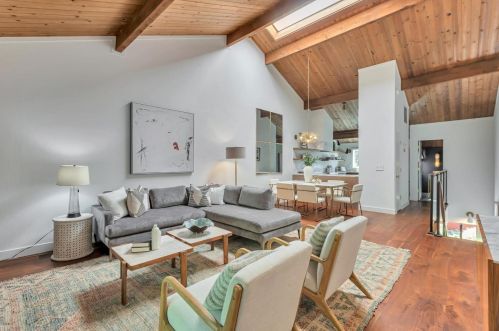 202 Central Ave, Mountain View, CA 94043-4868