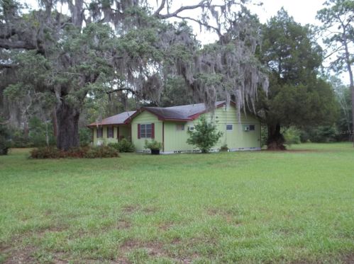7123 Plathe Rd, New Port Richey, FL 34653-4542
