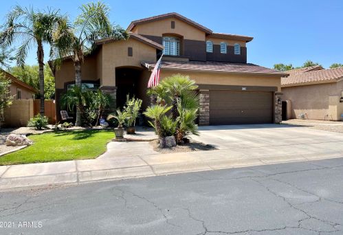 949 Leo Pl, Chandler, AZ 85249-3640