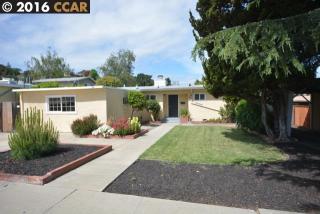 924 Meadow Ave, Pinole, CA 94564-2617
