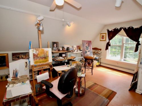 310 Main St, Wallingford CT  06492-2232 exterior