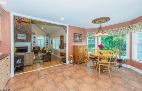 4 Roberts Rd, Dover NJ  07869-3475 exterior