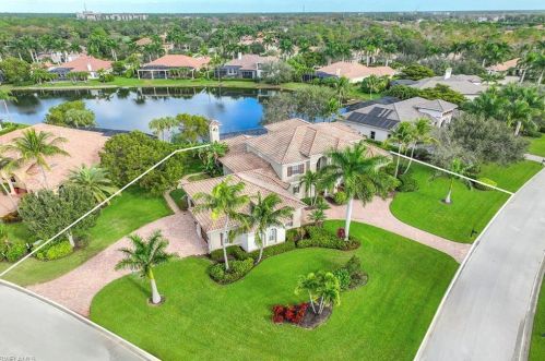 7711 Trent Ct, Naples, FL 34113-3059