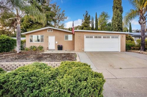 6738 Cowles Mountain Blvd, San Diego, CA 92119-1829
