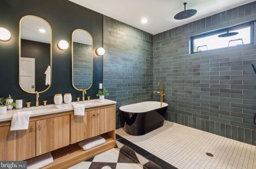 1216 Columbia Ave, Philadelphia PA 19125-2602 exterior