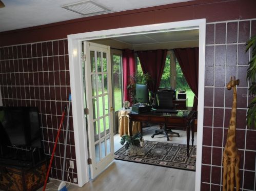 18717 Hamilton St, Lutz FL  33549-3820 exterior