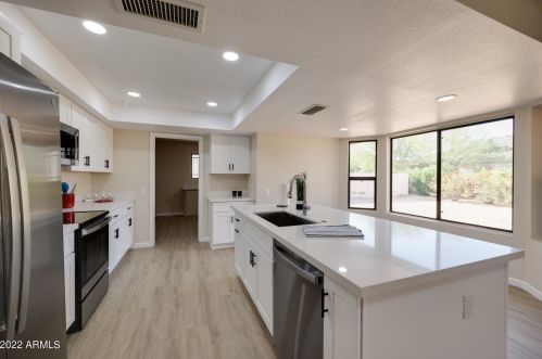 13122 Meeker Blvd, Sun City AZ 85375-3725 exterior