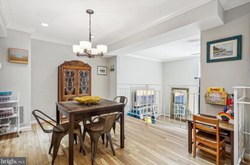 5269 Bradgen Ct, Springfield VA 22151-3524 exterior