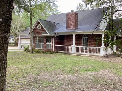 9 Forest Ct, Conroe TX  77384-3115 exterior