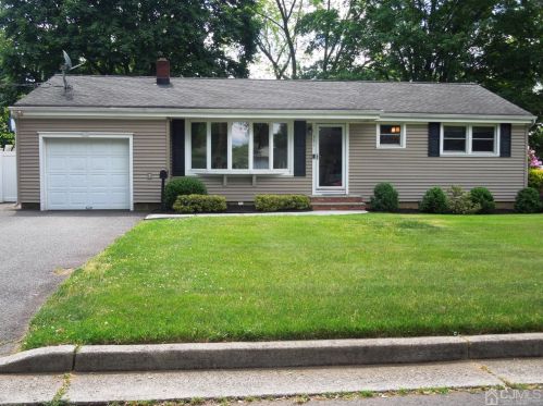 351 Carlisle St, South Plainfield, NJ 07080-4741