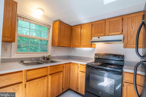 467 Freeze Rd, Linden VA  22642-5527 exterior