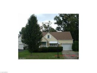1100 5th St, Struthers, OH 44471-1445