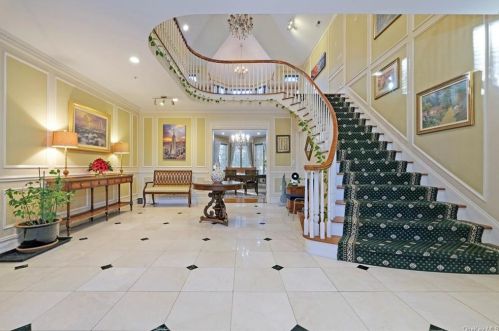 3070 Purchase St, Purchase, NY 10577-1619
