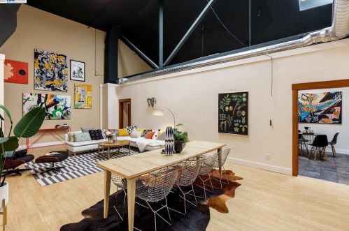 530 8th St, Oakland, CA 94606-2825