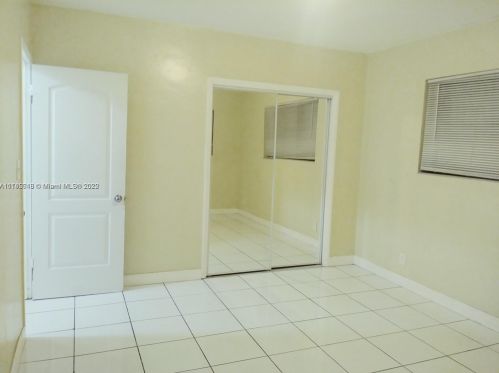 824 26th Ave, Hollywood FL  33020-3809 exterior