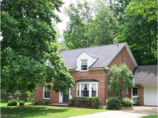 610 Beechwood Dr, Medina, OH 44256-1602