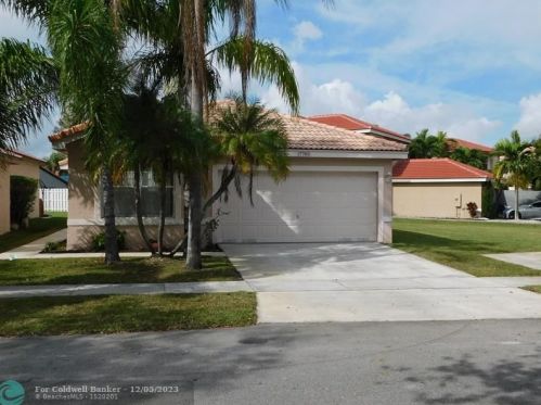17785 27th Ct, Hollywood, FL 33029-5107