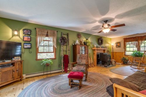 56 Fox Garrison Rd, Lee NH  03861-6338 exterior