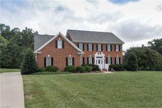 3146 Raccoon Run Dr, Burlington, NC 27215-9080
