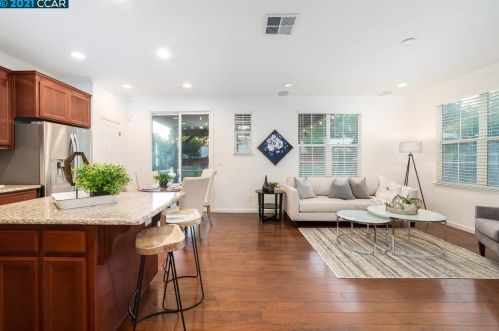 1040 Zebrina Way, San Ramon CA  94582-5209 exterior