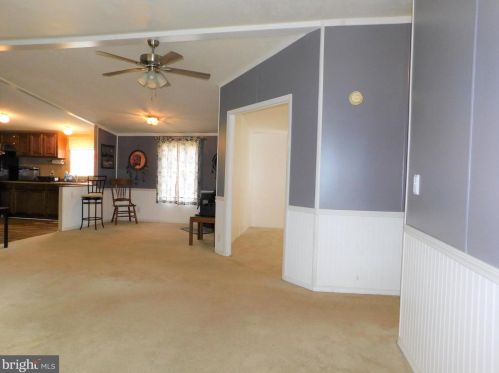 35395 Dannys Dr, Laurel DE  19956-3311 exterior