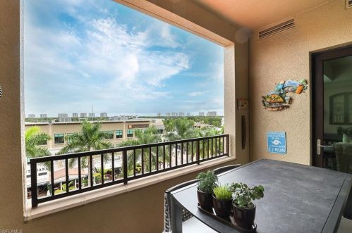 9115 Strada Pl, Naples FL  34108-2883 exterior