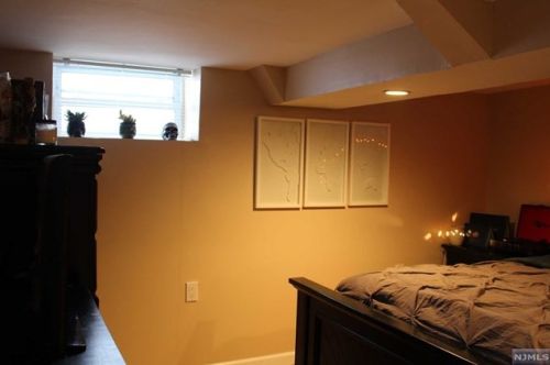 132 Hillcrest Pl, North Bergen NJ  07047-6102 exterior