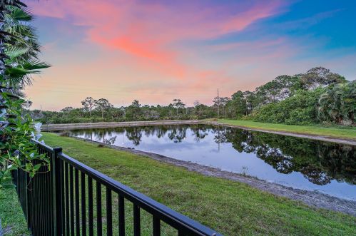 6277 Turn Leaf Trl, Hobe Sound, FL 33455-8318