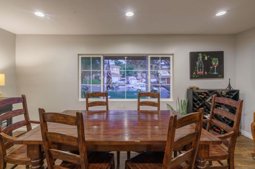 8530 Harwell Dr, San Diego CA  92119-1917 exterior