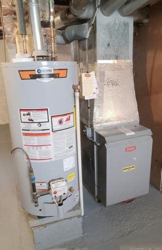 46 Beacon St, Bristol CT  06010-6609 exterior