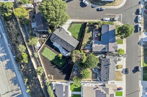 7769 Deervale Ct, Pleasanton CA  94568-1016 exterior