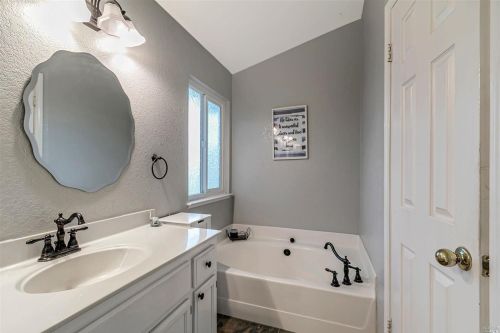 166 Buttercup Cir, Vacaville CA  95687-7319 exterior