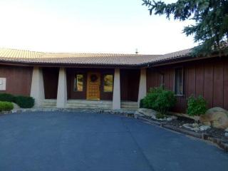 24220 Jacaranda Dr, Tehachapi CA  exterior