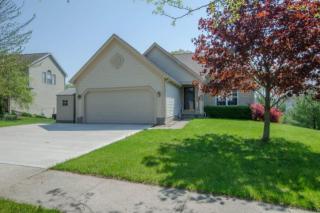 140 Clayburn Dr, Pataskala, OH 43062-8109