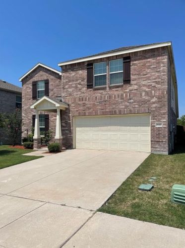 1712 Abby Creek Dr, Oak Point TX  75068-0280 exterior