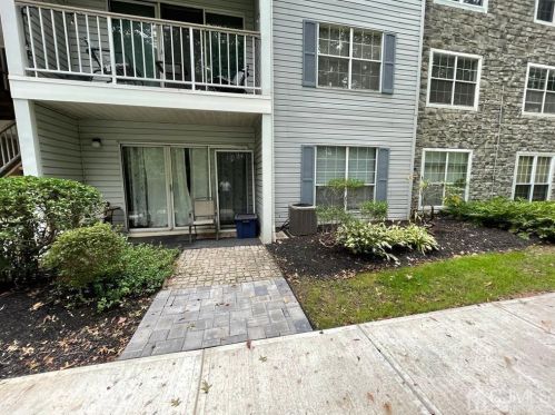 83 Willow Ct, Trenton NJ  08619-4625 exterior