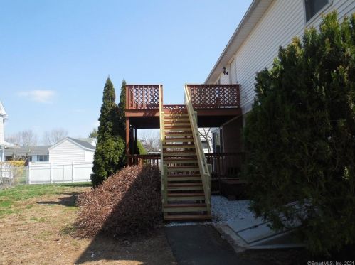 78 Catherine St, Middletown CT  06457-2254 exterior