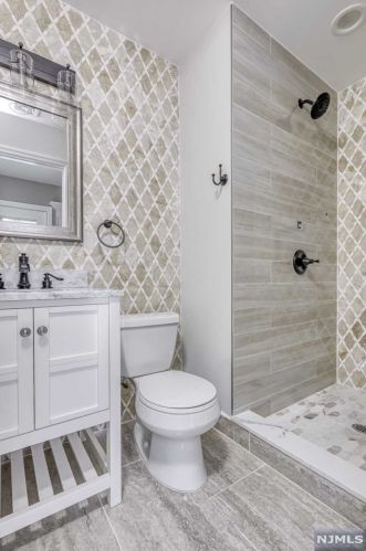 441 Northern Pkwy, Ridgewood NJ  07450-1720 exterior