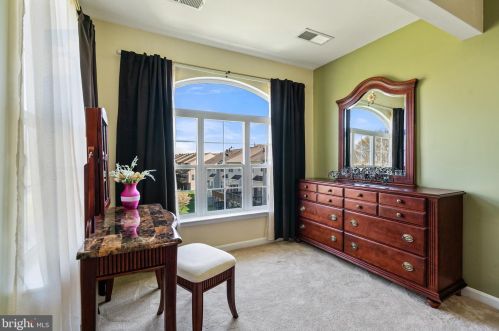 14238 Hunters Run Way, Gainesville VA  20155-4408 exterior